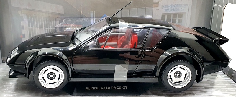 Solido 1/18 Scale Diecast S1801205 - Alpine A310 Pack GT 1983 - Black
