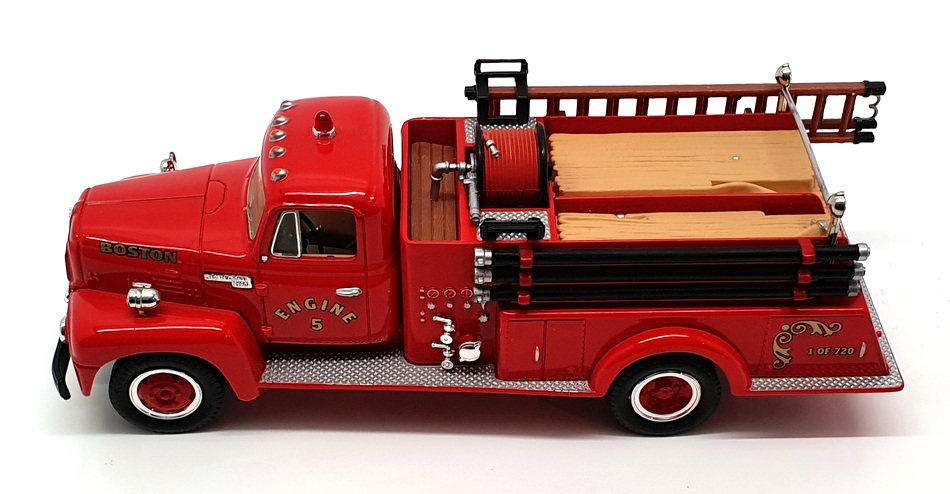 First Gear 1/34 Scale 19-1194 - 1957 International R190 Fire Pumper - Boston