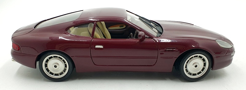 Guiloy 1/18 Scale Diecast 9525K - Aston Martin DB7 - Dark Red | eBay