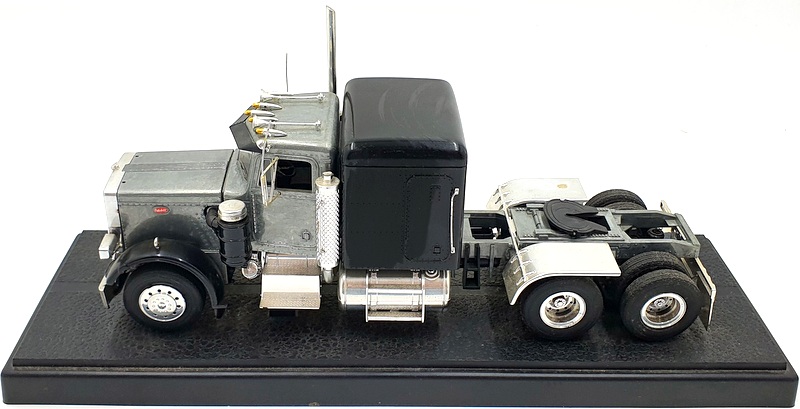 K*N様 Revell Hemi Semi プラモデル K*N様 Revell Hemi Semi プラモデル Revell Monogram 2943 '71