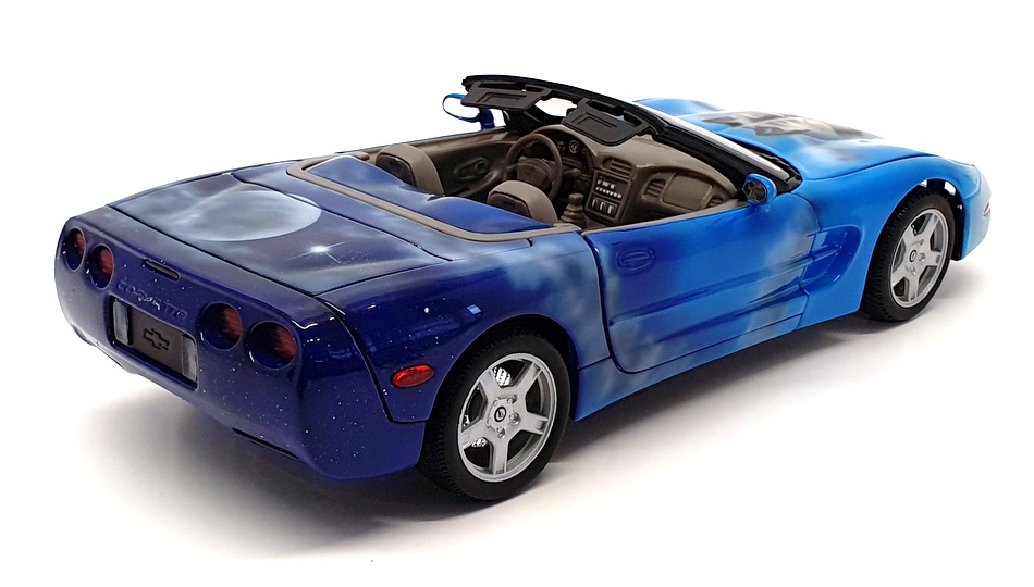 Welly 1/18 Scale Diecast 171021Q - 1999 Chevrolet Corvette