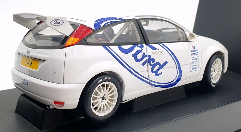 Autoart 1/18 Scale Diecast 89912 - Ford Focus WRC 99 Test Car - White Autoart 1/18 Scale Diecast 89912 - Ford Focus WRC 99 Test Car - White