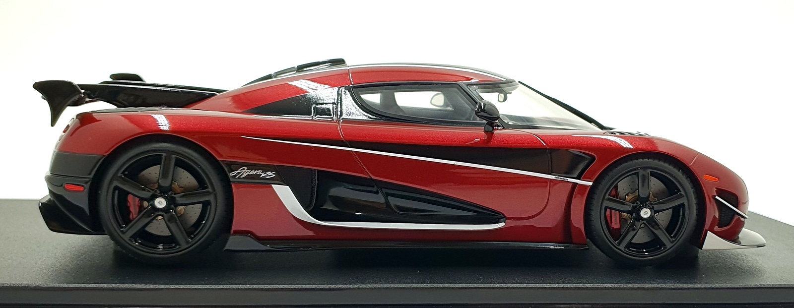 GT Spirit 1/18 Scale Resin GT931 - World Record Koenigsegg Agera RS - Red/Black