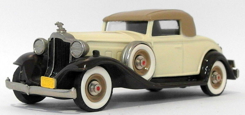 Brooklin 1/43 Scale BRK6 012  - 1932 Packard Light 8 Coupe Cream/Tan