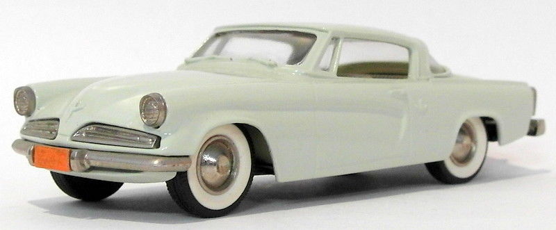 Brooklin 1/43 Scale BRK32 001A  - 1953 Studebaker Commander Coupe - Pale Green