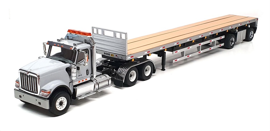 Diecast Masters 1/50 Scale 71041 - International HX520 & 53' Flat