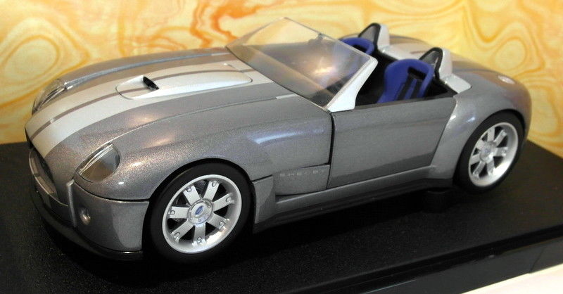 Hot Wheels 1/18 Scale Diecast - G7220 Ford Shelby Cobra Silver