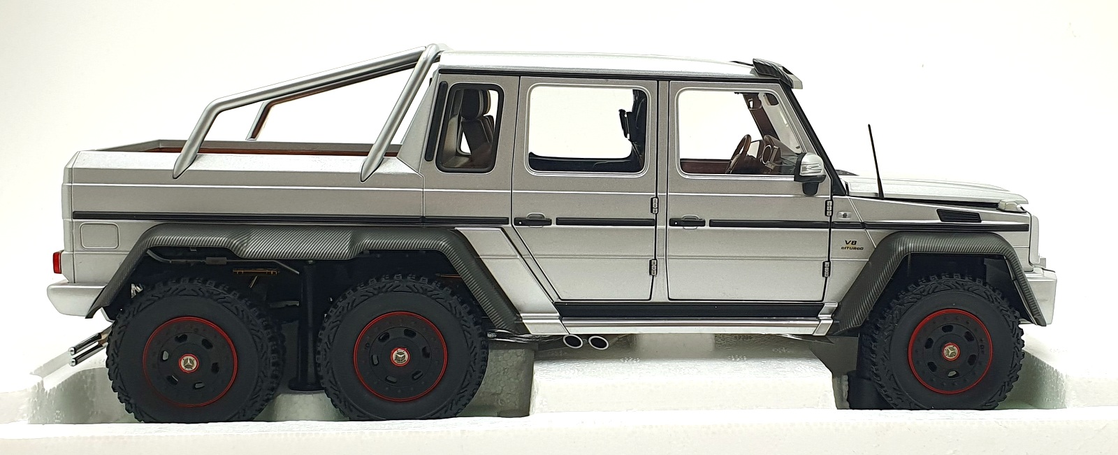 Autoart 1/18 Scale 76301 - Mercedes G63 AMG 6x6 Truck - Silver