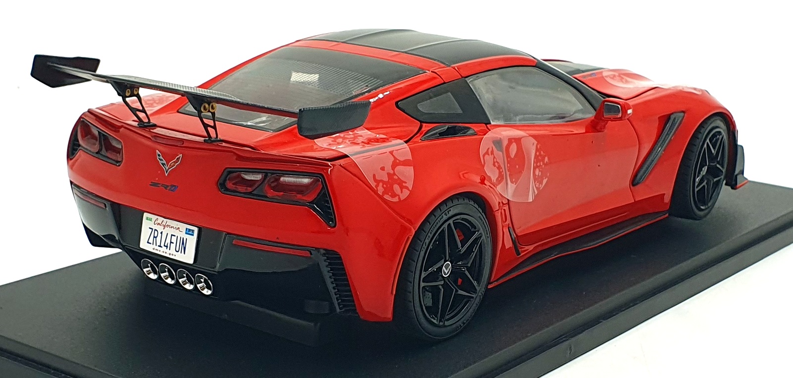 IXO 1/18 Scale 18RDC243-FO - 2019 Chevrolet Corvette C7 ZR1 - Red