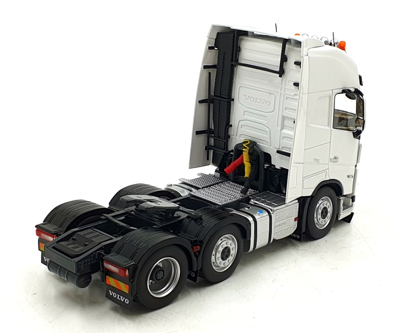 11R-002 Marge Models 1/32 ボルボ FH6 750 Marge Models 1/32 Scale 2321-01 - Volvo FH5 6x2 Truck