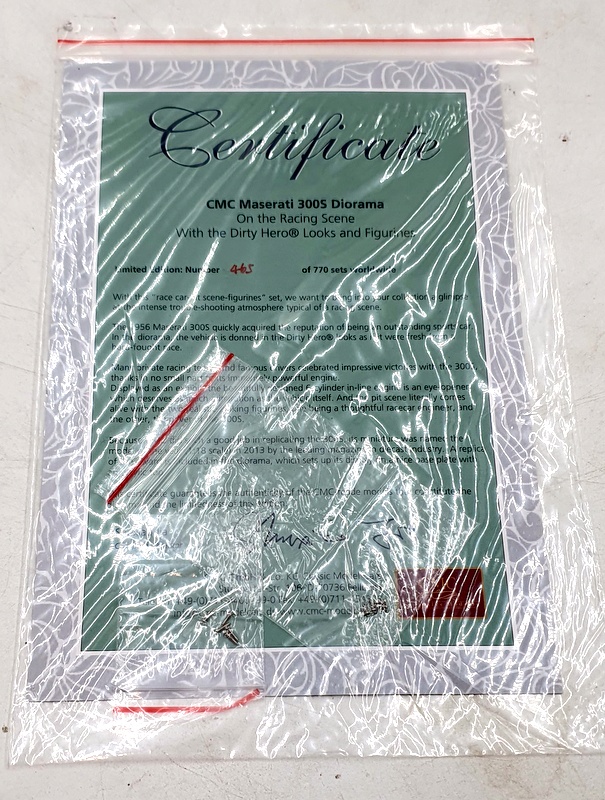 CMC 1/18 Scale M-172 Maserati 300S Dirty Hero With Figures and Engine With Case