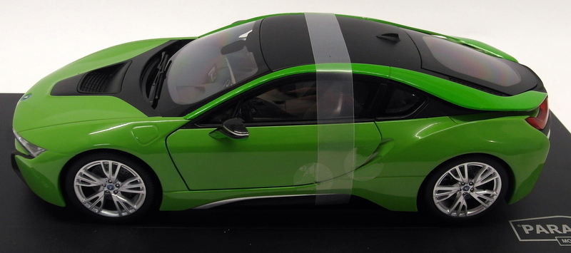 Paragon 1/18 Scale Diecast - PA-97086 BMW i8 Java Green