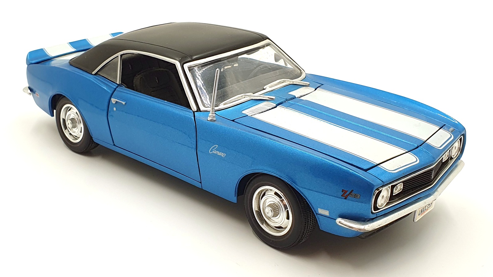Maisto 1/18 Scale Diecast 14126C - 1968 Chevrolet Camaro Z/28