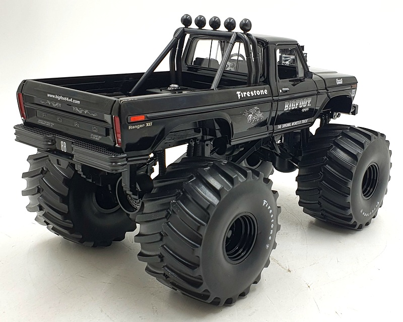 グリーンライト　1/18　モンスタートラック　フォードF250 Greenlight 1:18 Ford F-250 Monster Truck Bigfoot #1 66 inch