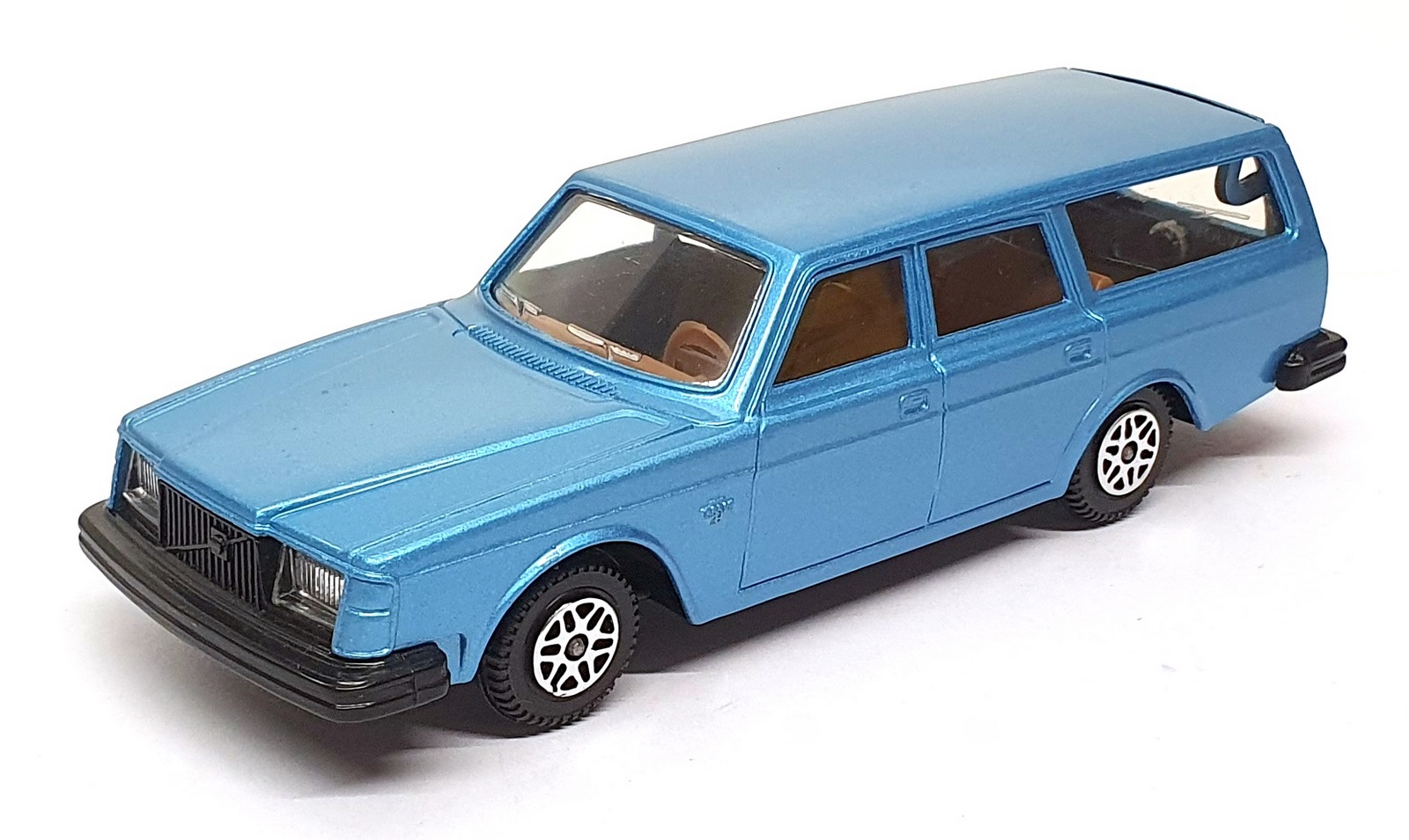 Dinky Toys 14cm Long Original Diecast 122 - Volvo 265 DL Estate