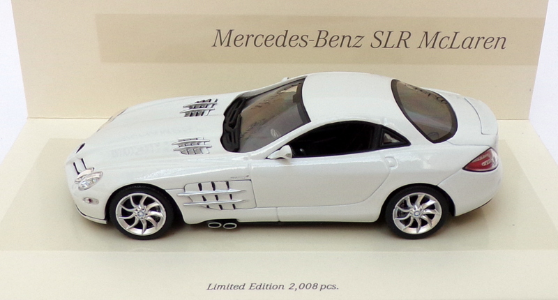Minichamps 1/43 Scale 436 033020 - Mercedes Benz SLR McLaren - Linea Bianca #3