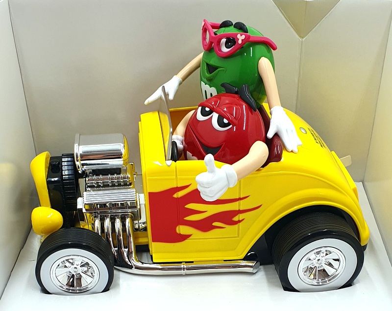 M&Ms 10558 - Rebels without a Clue Candy Dispenser Car - Yellow M&Ms 10558 - Rebels without a Clue Candy Dispenser Car - Yellow
