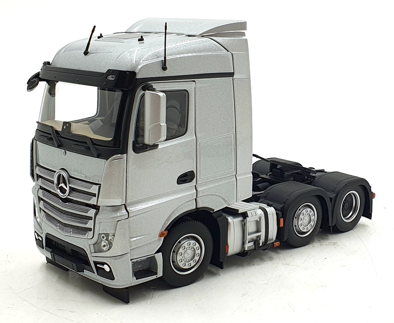 Mercedes-Benz Actros トラック 1/32スケール　非売品 Marge Models 1/32 Scale - 1908-03 Mercedes Benz Actros Streamspace