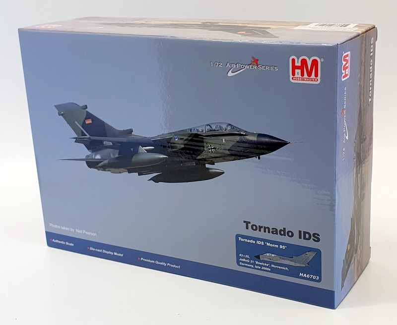 ホビーマスター　1/72 Tornado IDS  HA6703 1/72 Tornado (HA6703 ) From Hobby Master - YouTube