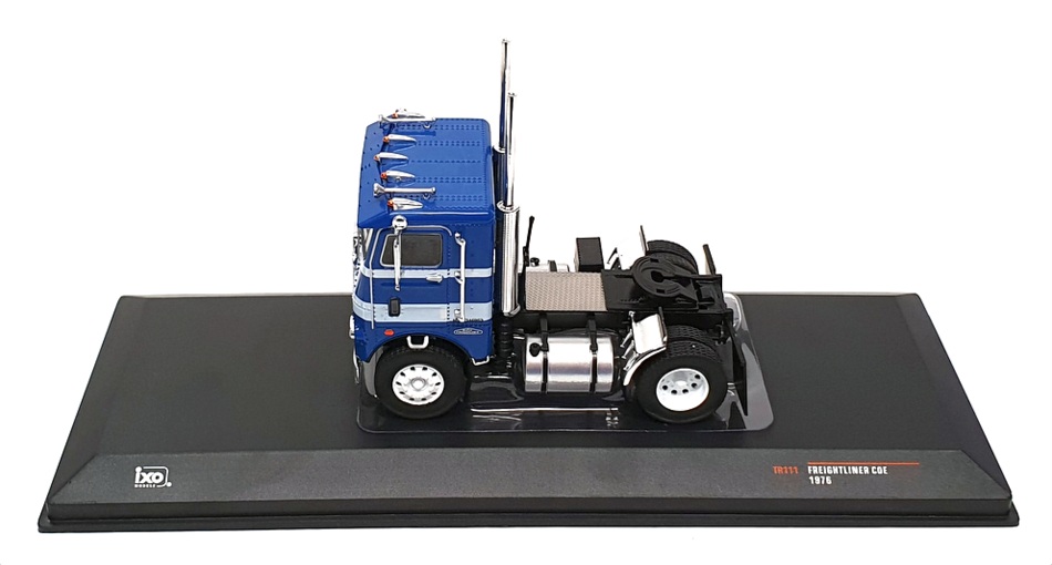 iXO 1/43 - White 7400 1960 Beige Orange Diecast Scale Model