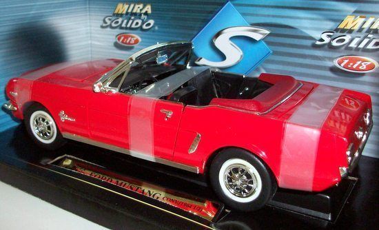 SOLIDO 1/18 - 8081 FORD MUSTANG CONVERTIBLE 1965 1/2 - RED SOLIDO 1/18 - 8081 FORD MUSTANG CONVERTIBLE 1965 1/2 - RED