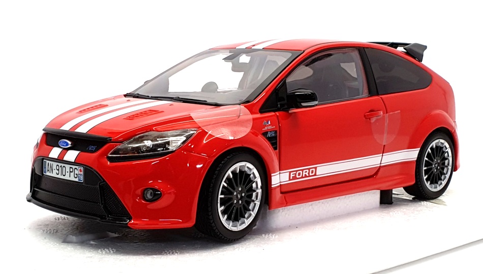 Minichamps 1/18 Scale 100 080067 - Ford Focus RS 2010 LM Classic Edition Minichamps 1/18 Scale 100 080067 - Ford Focus RS 2010 LM Classic Edition