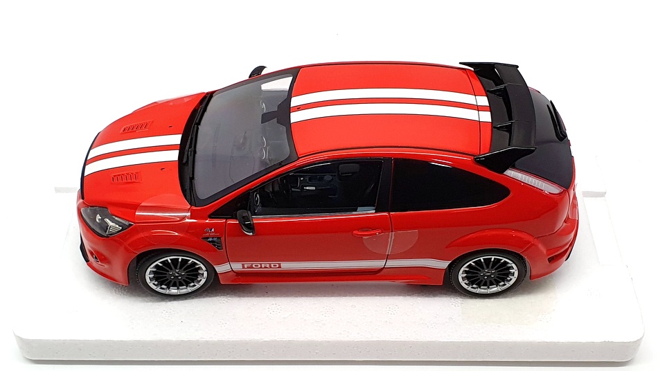 Minichamps 1/18 Scale 100 080067 - Ford Focus RS 2010 LM Classic Edition Minichamps 1/18 Scale 100 080067 - Ford Focus RS 2010 LM Classic Edition