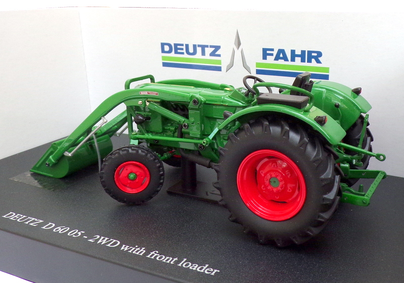 Universal Hobbies 1/32 Scale Tractor UH5254 - Deutz D 60 05 2WD - Green
