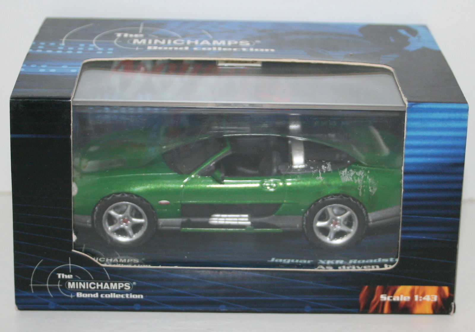 MINICHAMPS 1/43 - 045149 JAMES BOND JAGUAR XKR ROADSTER MINICHAMPS 1/43 - 045149 JAMES BOND JAGUAR XKR ROADSTER