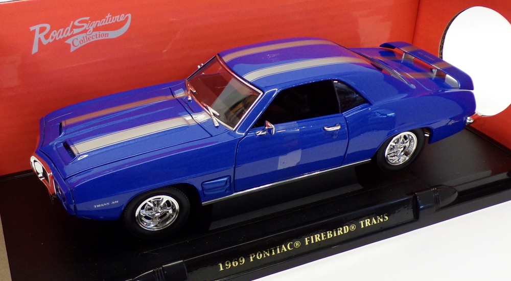 Lucky Diecast 1/18 Scale 92368 - 1969 Pontiac Firebird Trans - Blue