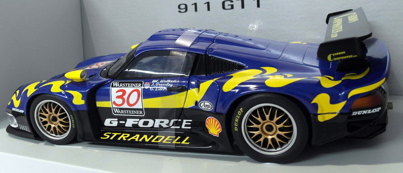 UT 1/18 Scale diecast - 39723 Porsche 911 GT1 1997 Wallinder