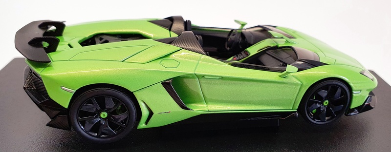 Autoart 1/43 Scale Model Car 54654 - 2012 Lamborghini Aventador J - Green