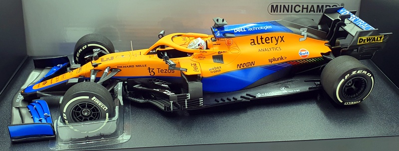 Minichamps 1/18 Scale 530 213303 - McLaren F1 MCL35M D.Ricciardo #3 Italian 2021 Minichamps 1/18 Scale 530 213303 - McLaren F1 MCL35M D.Ricciardo #3 Italian 2021
