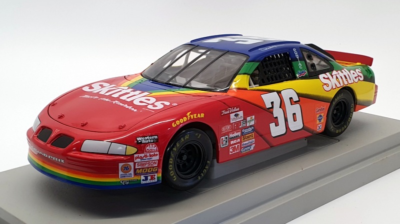 Ertl 1/18 Scale 7371 -1997 Pontiac Grand Prix Stock Car