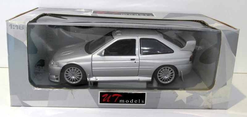 UT MODELS 1/18 - 22706 FORD ESCORT COSWORTH WRC STREET SILVER CAR - SILVER