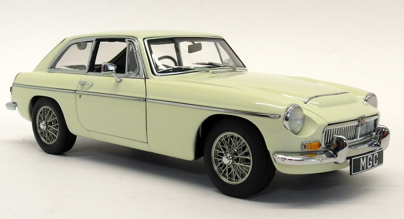 Autoart 1/18 Scale Diecast 76621 - MG MGC GT Coupe Snowberry White