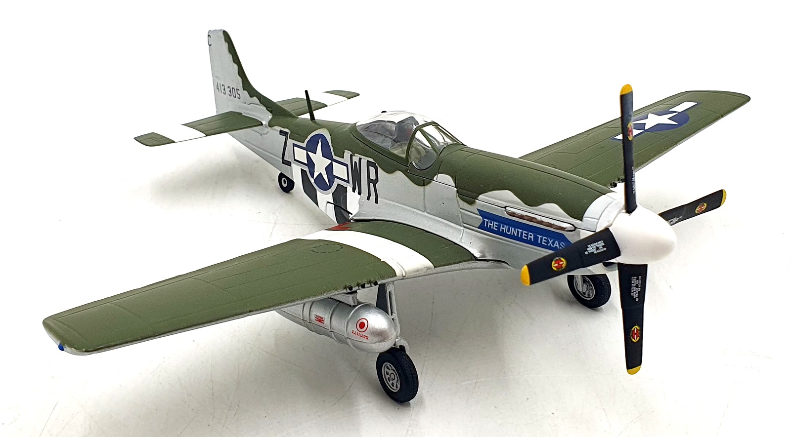 Armour 1/48 Scale Diecast 98005 - P-51 Mustang ASAAF WWII Aces Armour 1/48 Scale Diecast 98005 - P-51 Mustang ASAAF WWII Aces