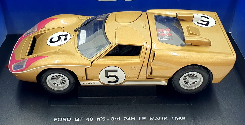 Universal Hobbies 1/18 Scale Diecast 3040 - Ford GT 40 #5 3rd Le Mans 1966