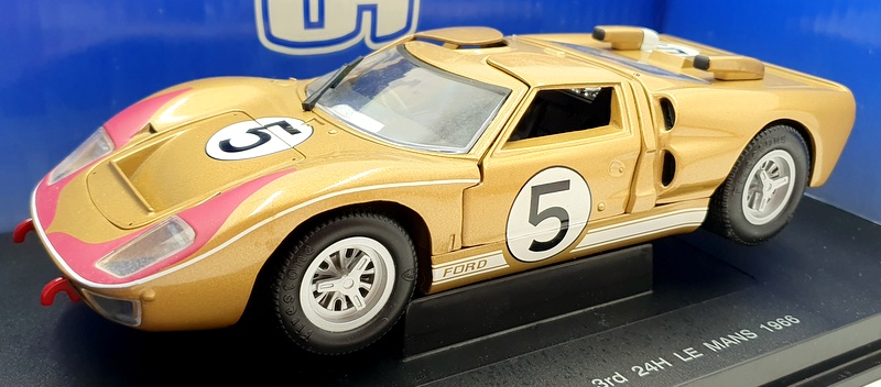 Universal Hobbies 1/18 Scale Diecast 3040 - Ford GT 40 #5 3rd Le Mans 1966
