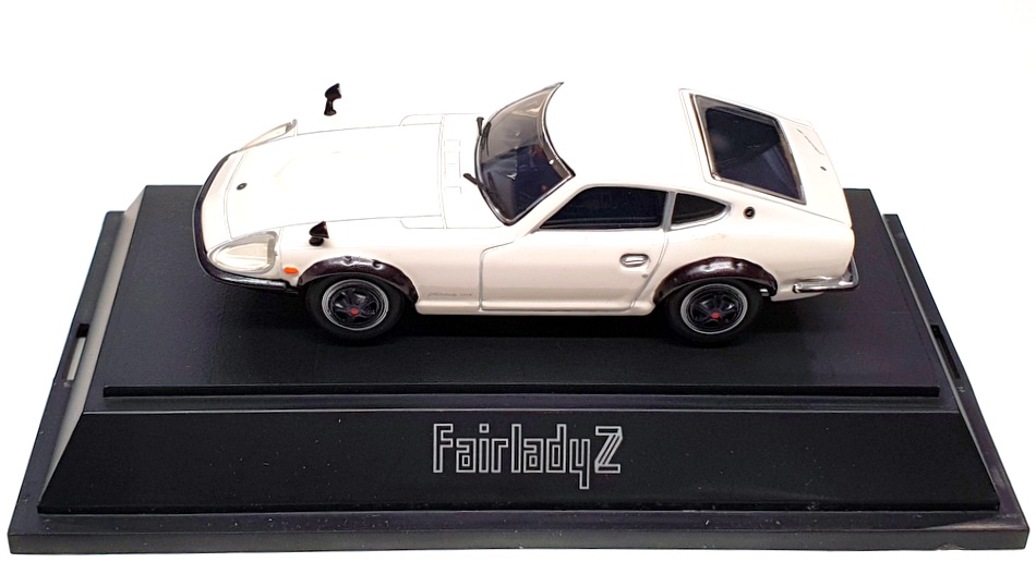 Ebbro 1/43 Scale Diecast 3400 - Nissan Fairlady Z-G - White Ebbro 1/43 Scale Diecast 3400 - Nissan Fairlady Z-G - White