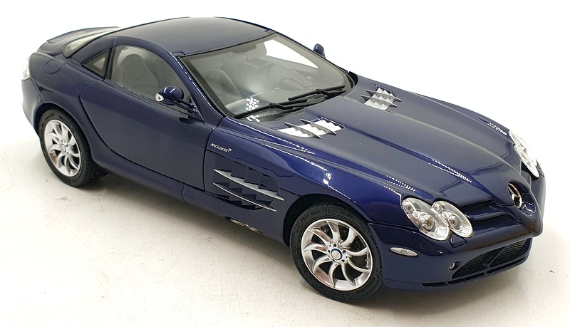 CMC 1/18 Mercedes-Benz SLR McLaren – Noire – Miniature Diecast Occasion