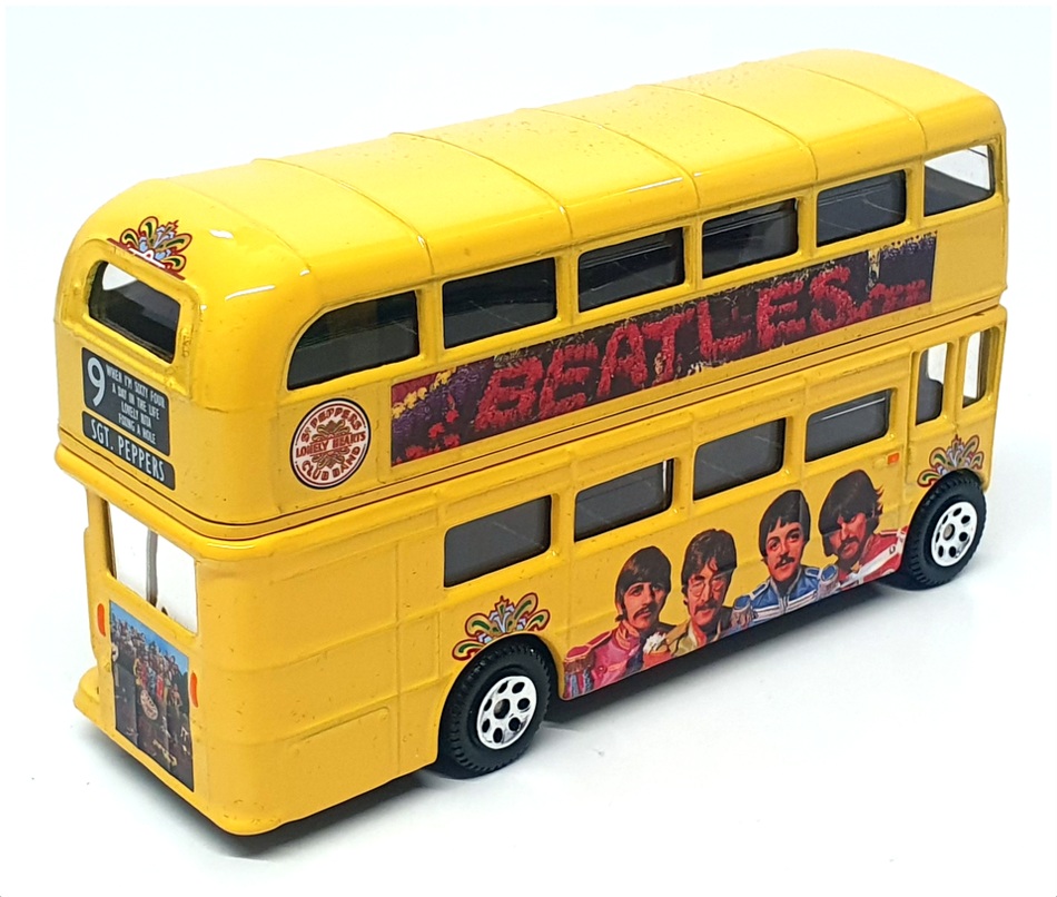 Corgi 13cm Long BT78218 - The Beatles Sgt Peppers London Bus In Keepsake Tin