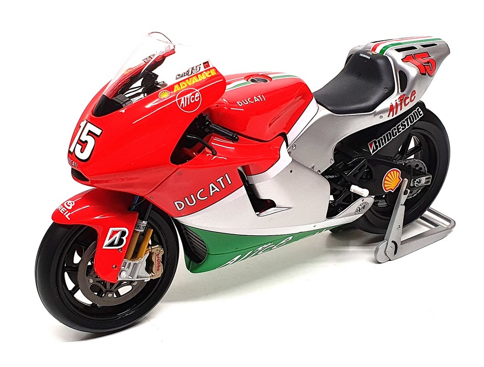 Minichamps 1/12 Scale 122 060015 - Ducati Desmosedici S. Gibernau MotoGP 2006