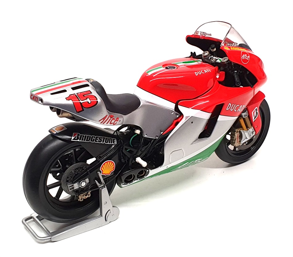 Minichamps 1/12 Scale 122 060015 - Ducati Desmosedici S. Gibernau MotoGP 2006