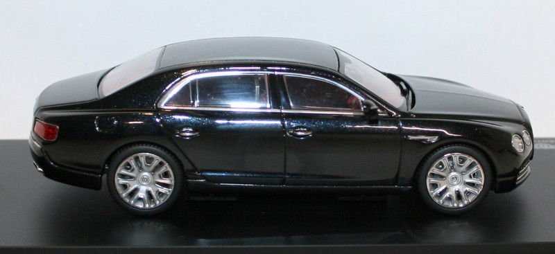 Kyosho 1 43 Scale 05561pc Bentley Flying Spur W12