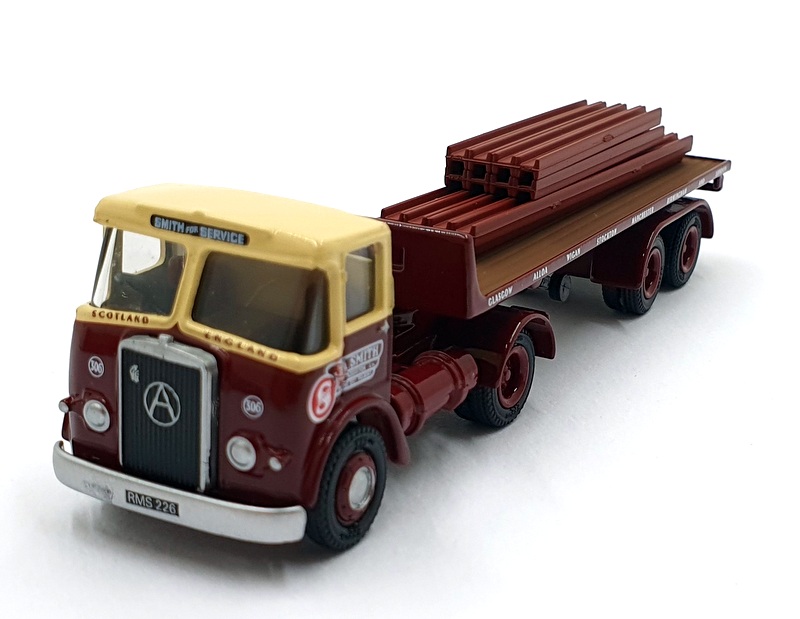 EFE 1/76 Scale 19304 - Atkinson Artic Flatbed J & A Smith