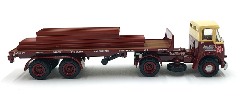 EFE 1/76 Scale 19304 - Atkinson Artic Flatbed J & A Smith