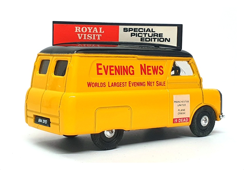 Corgi 1/43 Scale Diecast D981 - Bedford CA Van Evening News - Yellow