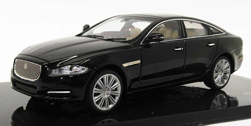 Ixo Models 1/43 Scale Diecast 76798 - Jaguar XJ - Black Amethyst Ixo Models 1/43 Scale Diecast 76798 - Jaguar XJ - Black Amethyst