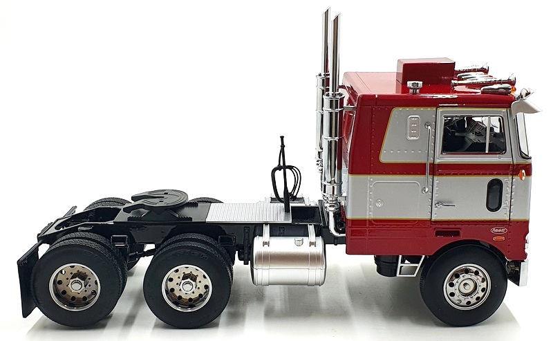 KK Scale Road Kings 1/18 Scale RK180151 - Peterbilt 352 Pacemaker Red/Silver